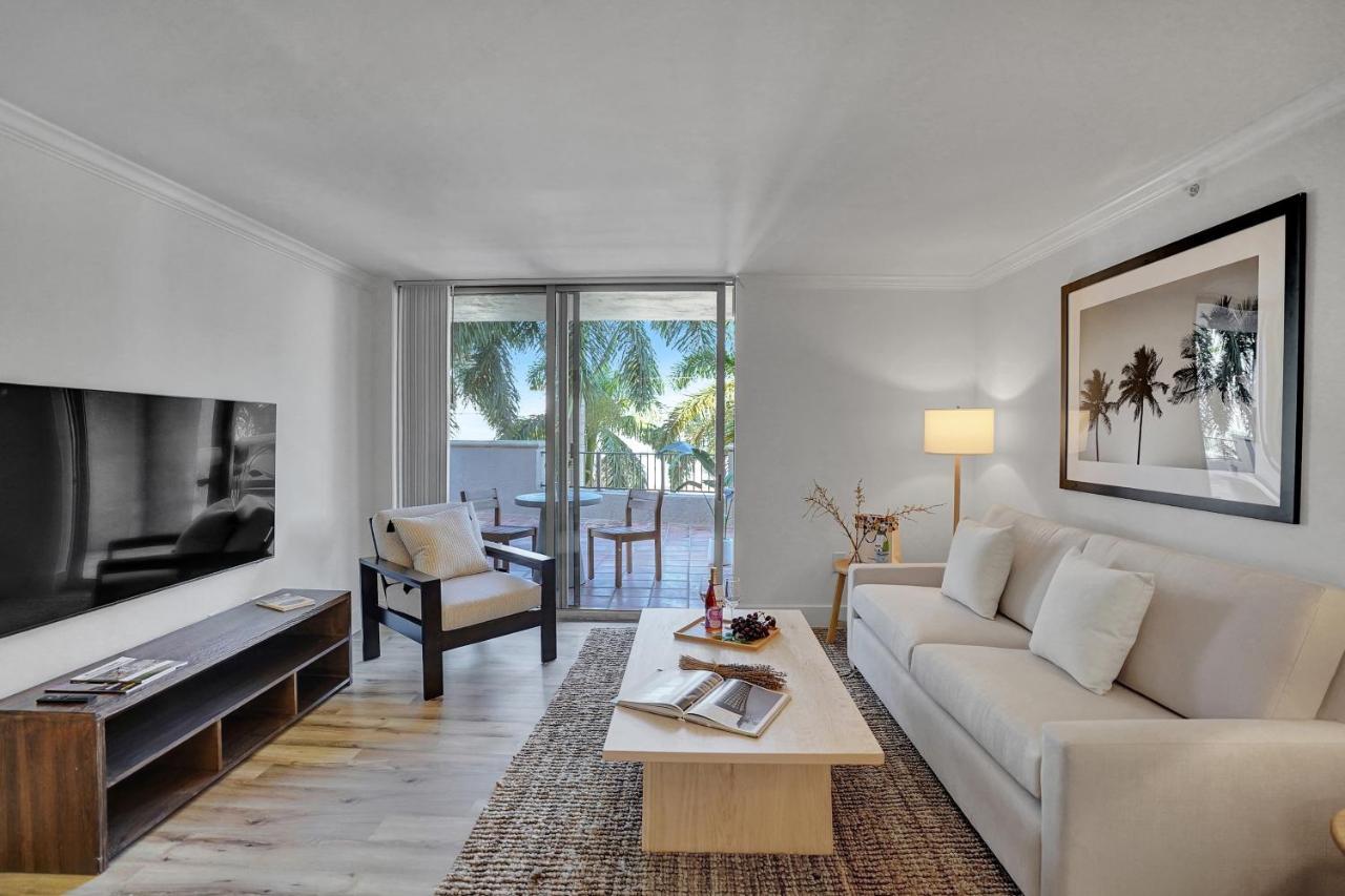 Dharma Home Suites Coral Gables At Gables Grand Plaza Miami Esterno foto